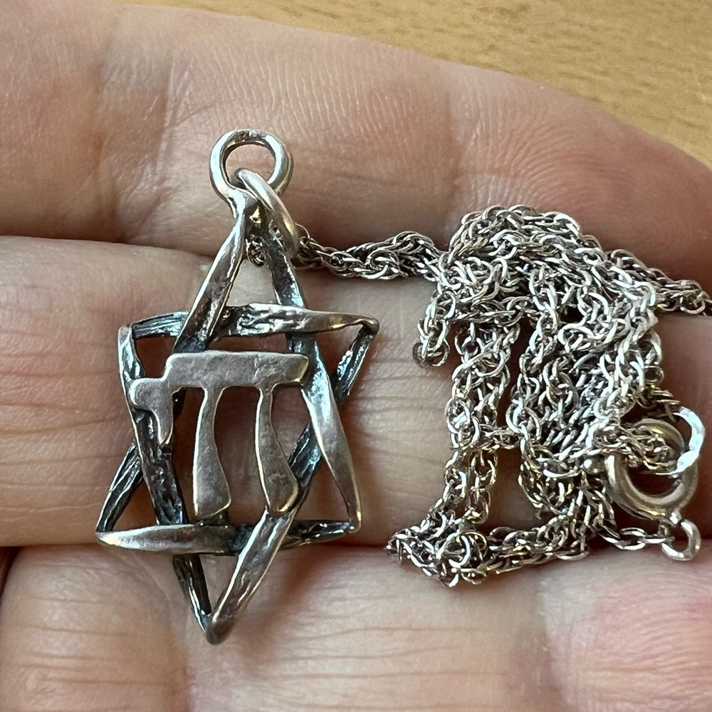 VINTAGE MAGEN DAVID STAR OF DAVID CHAI PENDANT NECKLACE 925 STERLING SILVER - Picture 5 of 16